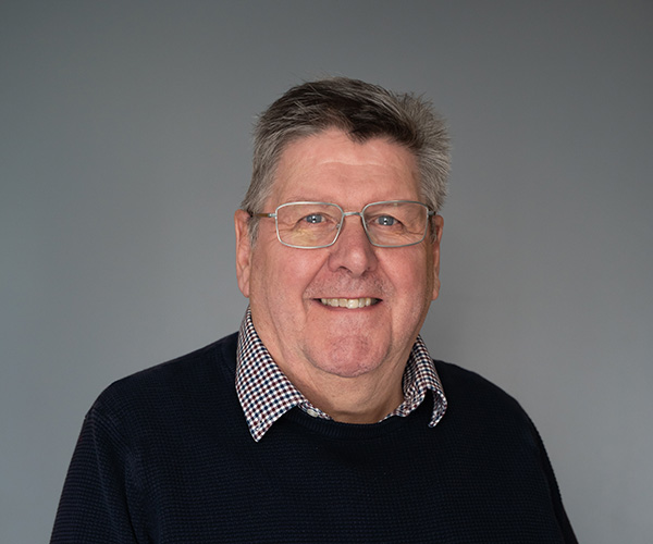 Les Newick, Technical Sales Engineer at S Jones Containers